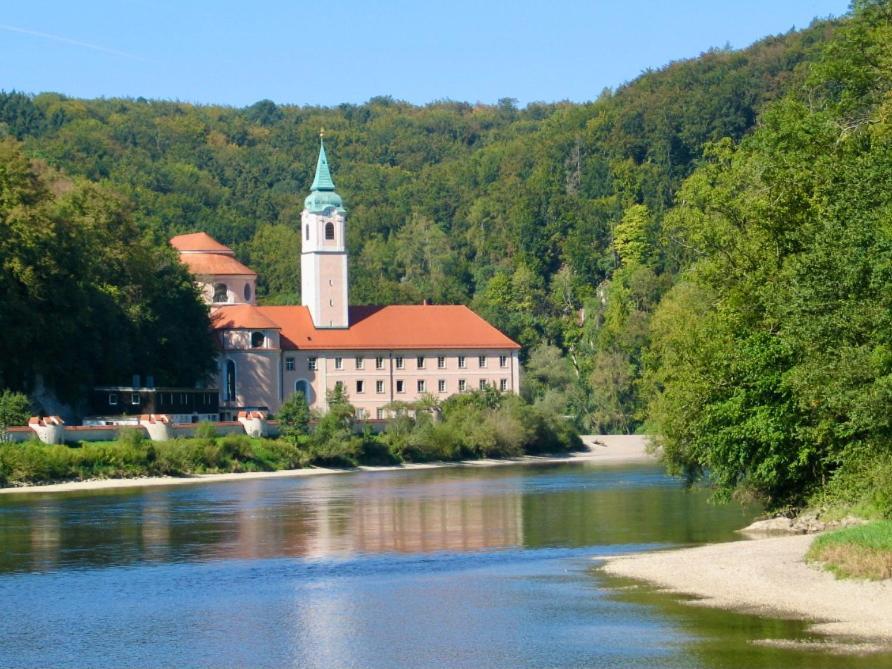 Chalet An Der Donau Direkt Bei Regensburg, 5 Sterne Dtv Pentling Bagian luar foto